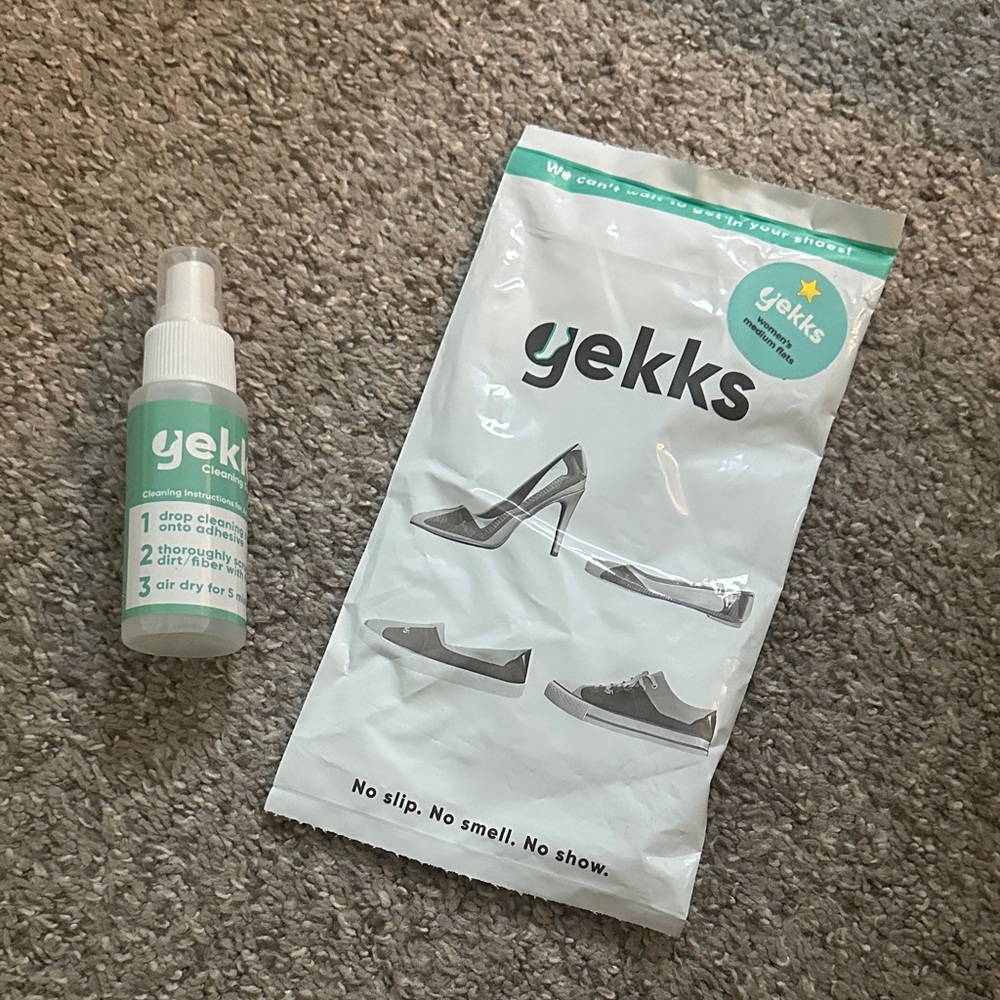 Gekks Flat Socks and Cleaning Solution